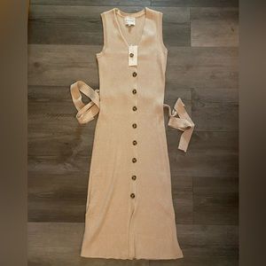 NWT RIBBED LONG TIE DRESS IN HEATHER OATMEAL. STRETCH W/ SM BOTTOM SIDE SLITS.